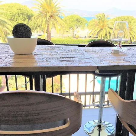 Appartement Un Panorama Sans Pareil A Tropez Saint-Tropez