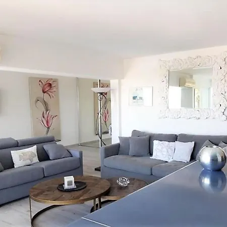 Appartement Un Panorama Sans Pareil A Tropez *